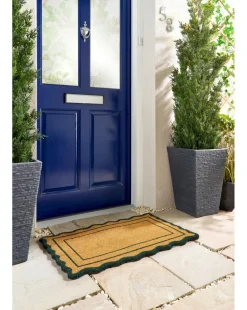 Green Scallop Coir Doormat